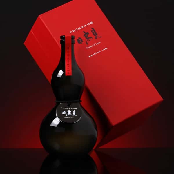 平孝酒造 平孝酒造 日高見 中取り 純米大吟釀 黑色 葫蘆樽 720ml 720ml 背面圖