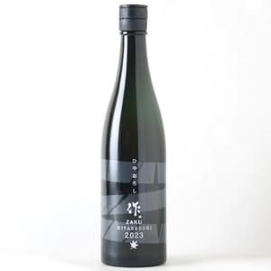 作 作 ひやおろし 純米吟釀 750ml 750ml 正面圖
